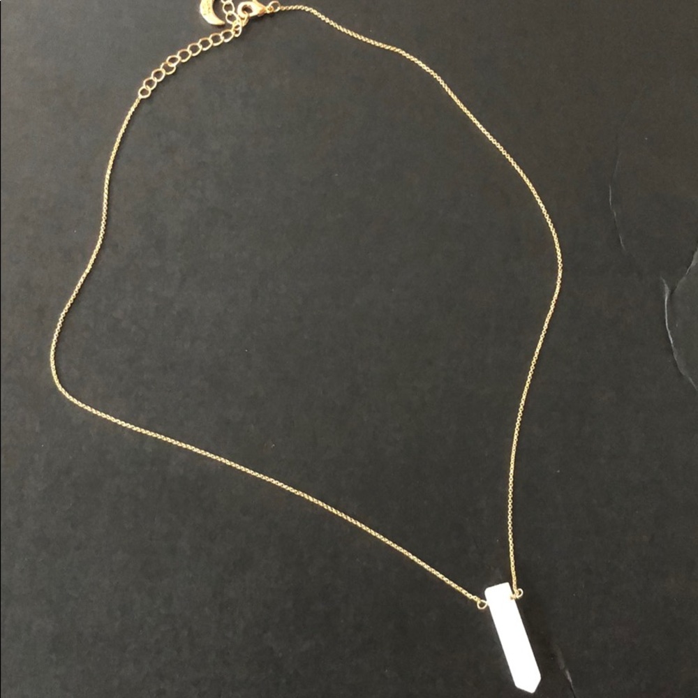 necklace luna norte with white stone